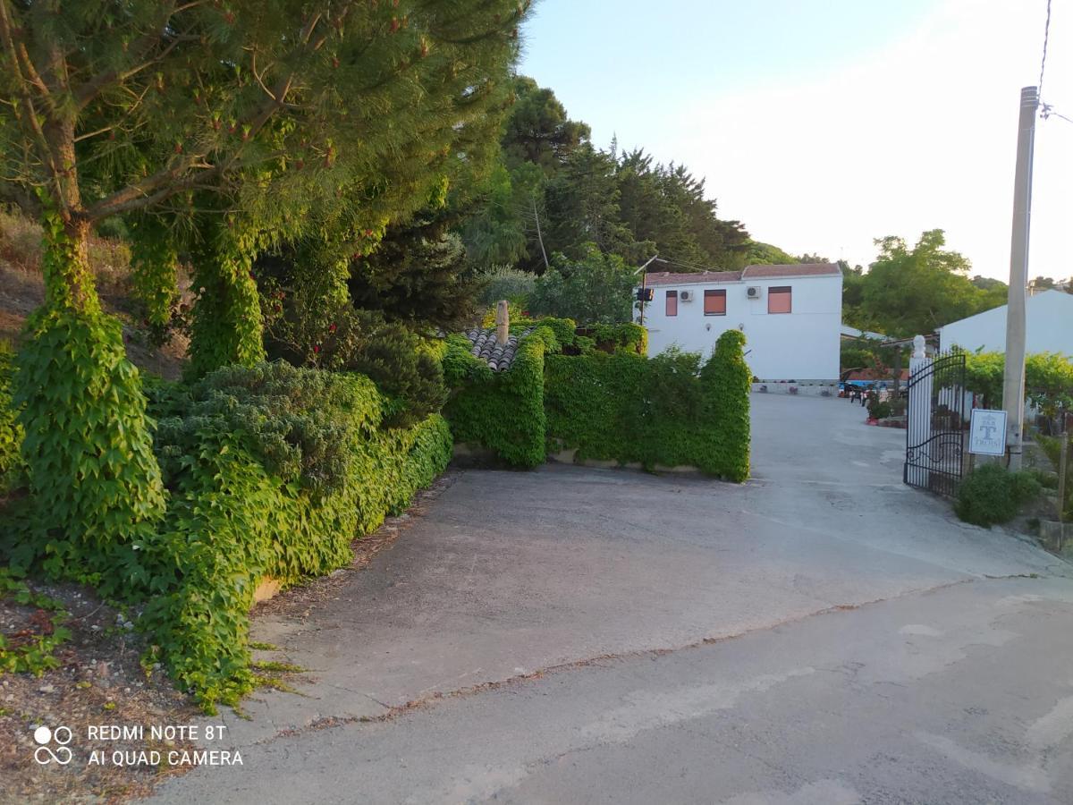 B&B Troisi Racalmuto Luaran gambar