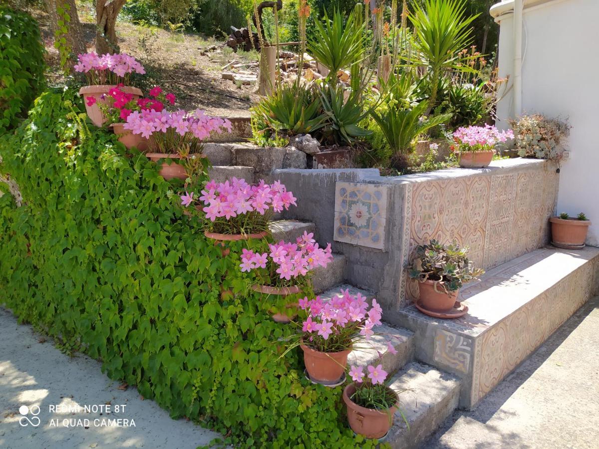 B&B Troisi Racalmuto Luaran gambar