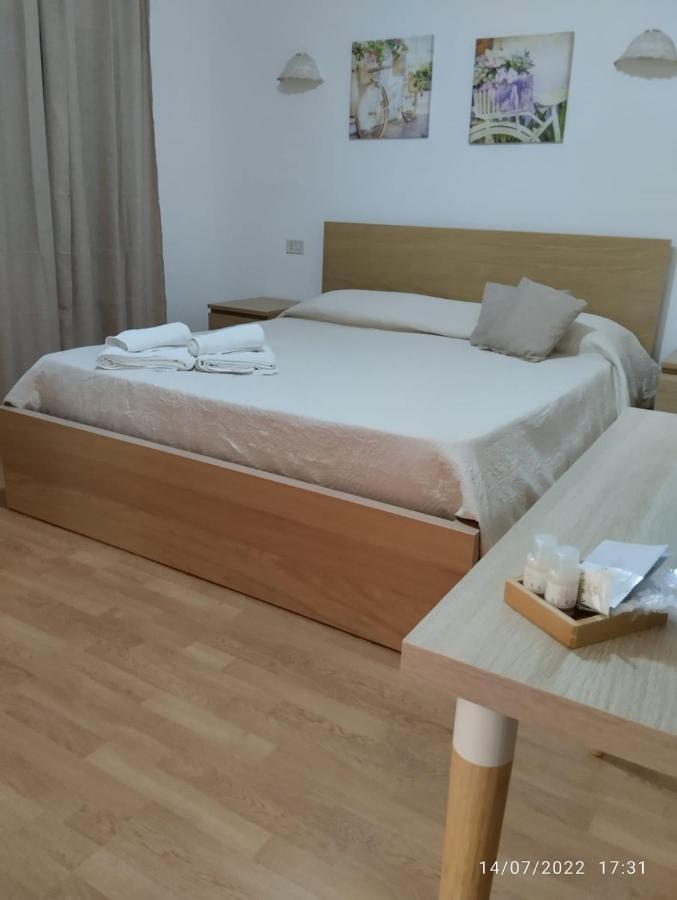 B&B Troisi Racalmuto Luaran gambar