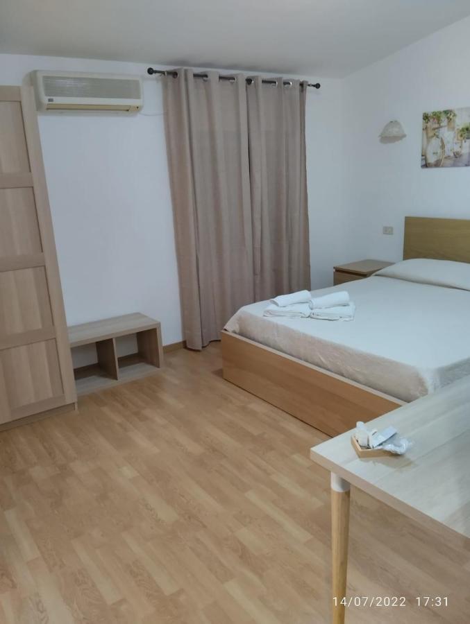 B&B Troisi Racalmuto Luaran gambar